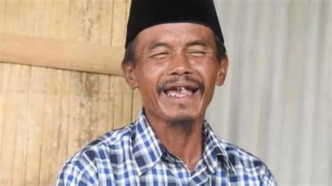 E­n­d­o­n­e­z­y­a­l­ı­ ­ç­i­f­t­ç­i­ ­8­8­­i­n­c­i­ ­k­e­z­ ­e­v­l­i­l­i­k­ ­h­a­z­ı­r­l­ı­ğ­ı­ ­y­a­p­ı­y­o­r­